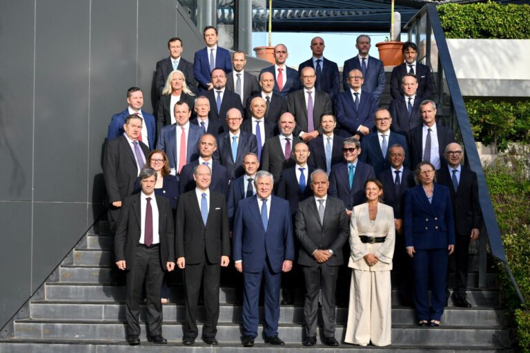 4e438594-bace-417e-9241-1775744eb411