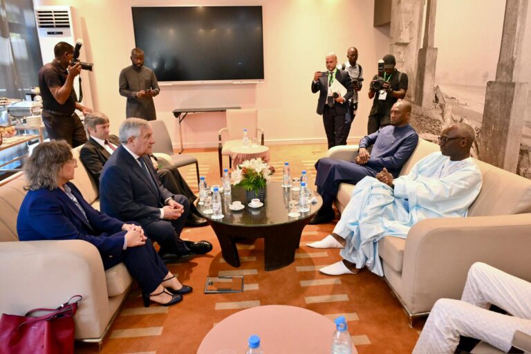 804faa58-83bd-4e5d-b3ba-bc9d4228ce1f